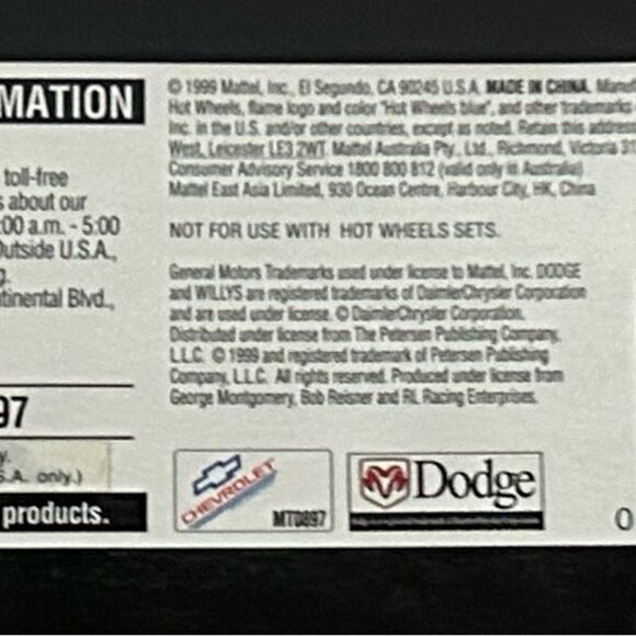 MATTEL HOT WHEELS HOT ROD MAGAZINE 4 CAR SET SERIES 4 NIB - Picture 5 of 6